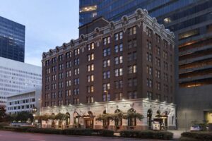Borrower swiftly acquires Whitney Hotel. Sortis underwrites and closes in under 10 days.